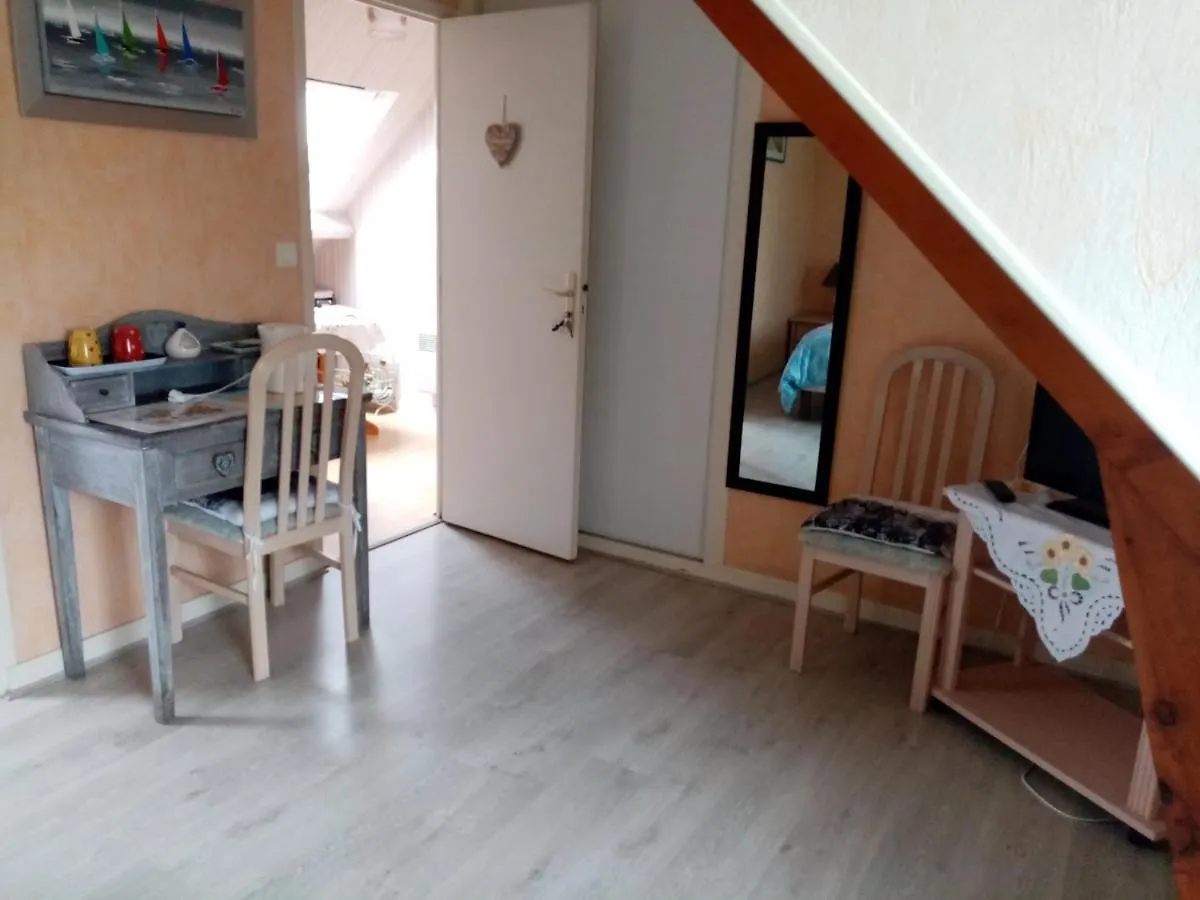 Chambre D'Hote Roz-Landrieux Frankrike