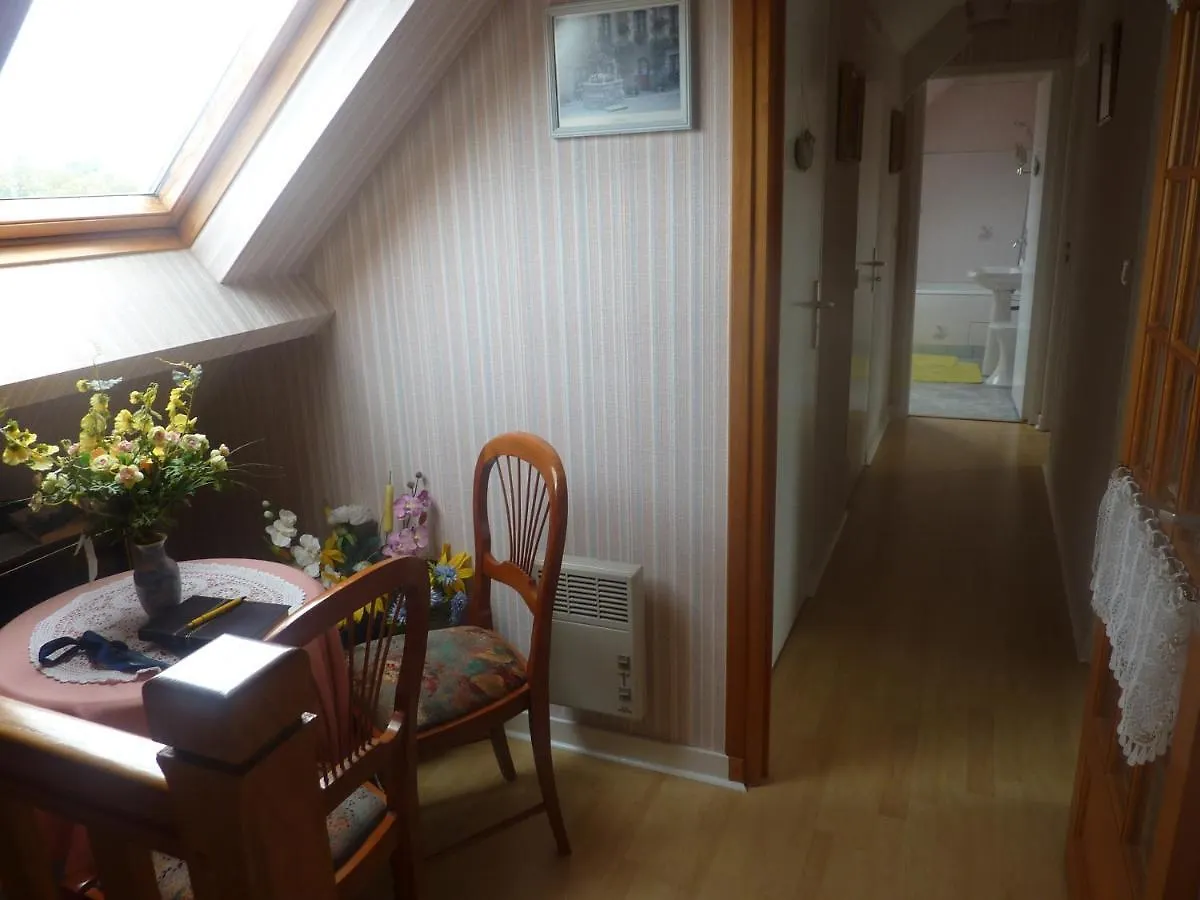 Chambre D'Hote Roz-Landrieux 0*,